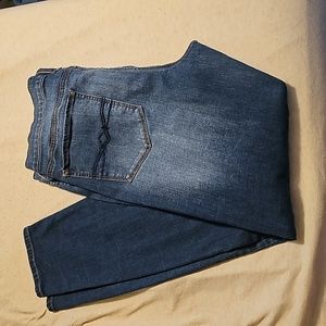 Mudd juniors size 15 destressed skinny jeans